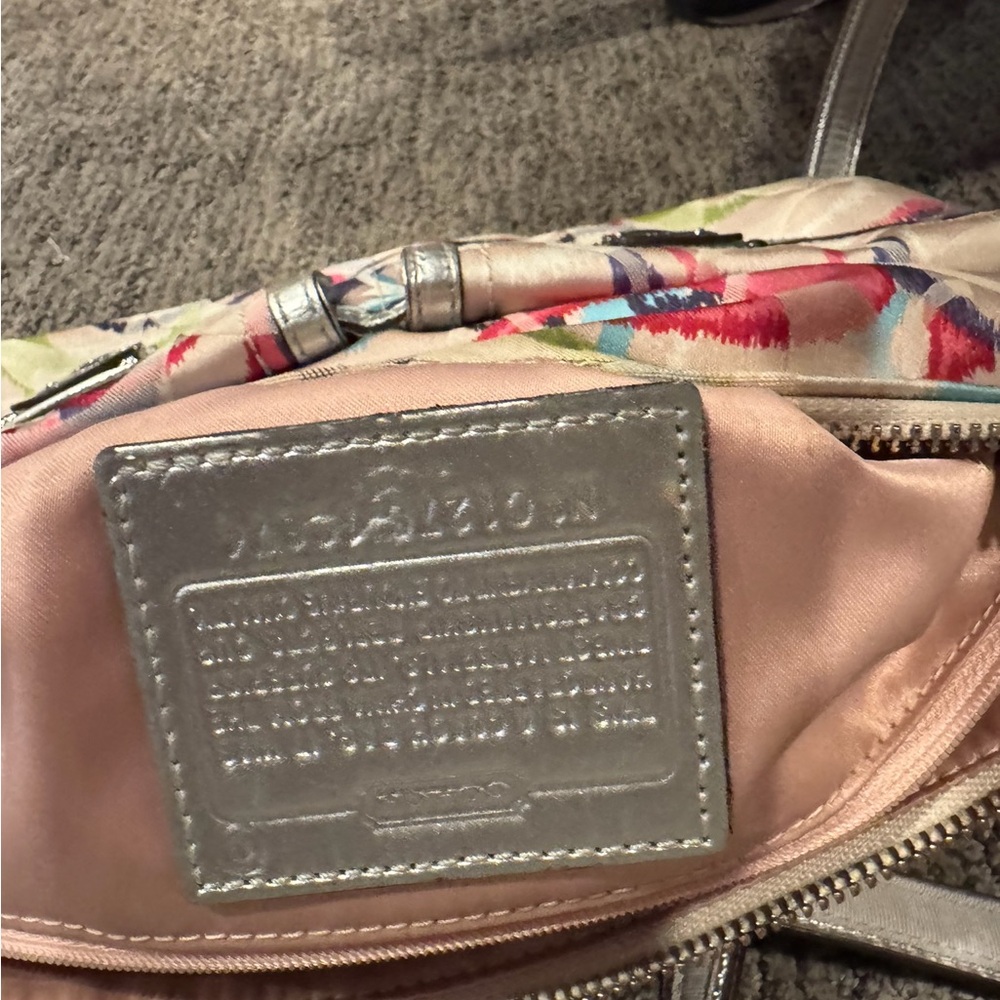Coach Poppy Signature Multicolor Shoulder Bag - Picture 4 of 5